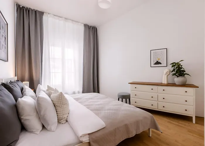 Turnkey I Old Town 5br Loft Apartamento
