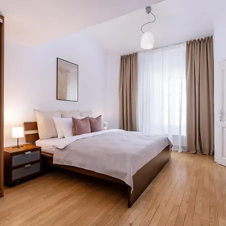Turnkey I Old Town 5br Loft *