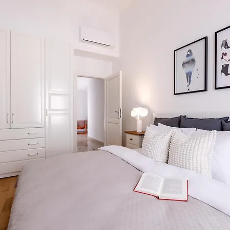 Turnkey I Old Town 5br Loft Lejlighed *