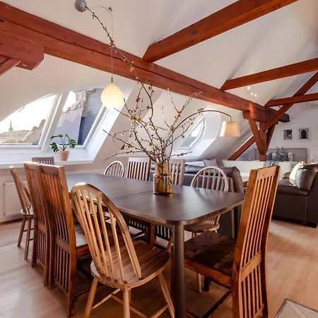 Turnkey I Old Town 5br Loft