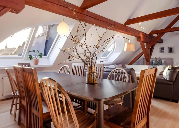 Turnkey I Old Town 5br Loft